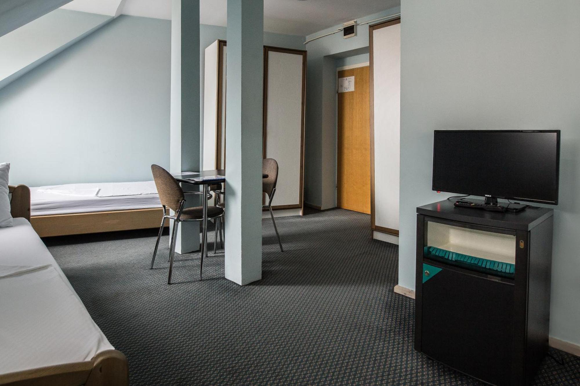 Hotel Carlstadt Karlovac Oda fotoğraf