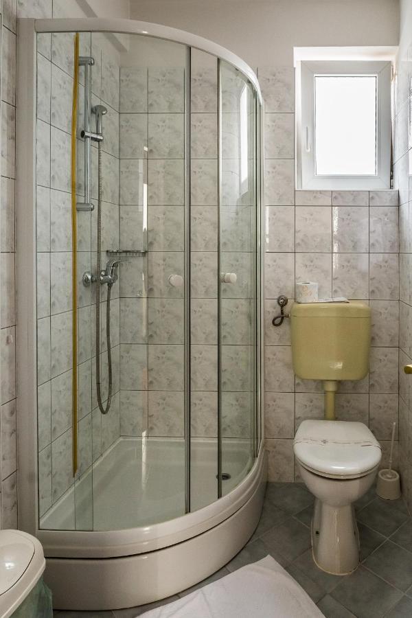 Hotel Carlstadt Karlovac Dış mekan fotoğraf