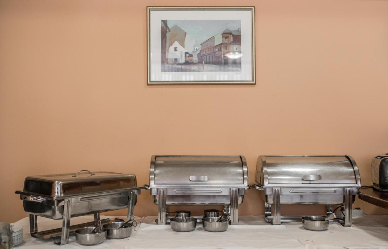Hotel Carlstadt Karlovac Dış mekan fotoğraf